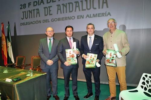 ‘Frutilados del Poniente’ recibe el reconocimiento de la Junta por su carácter innovador y medioambiental con motivo del 28-F