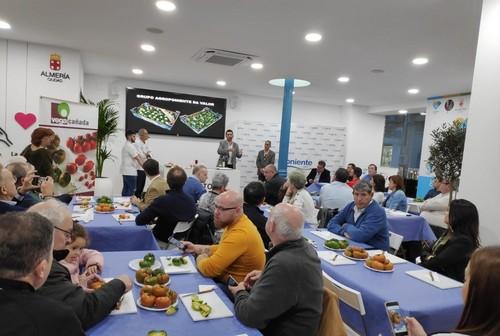 Grupo Agroponiente y ‘la Capitalidad Gastronómica Almería 2019’ reúnen a medio centenar de personas en una cata de tomates de sabor