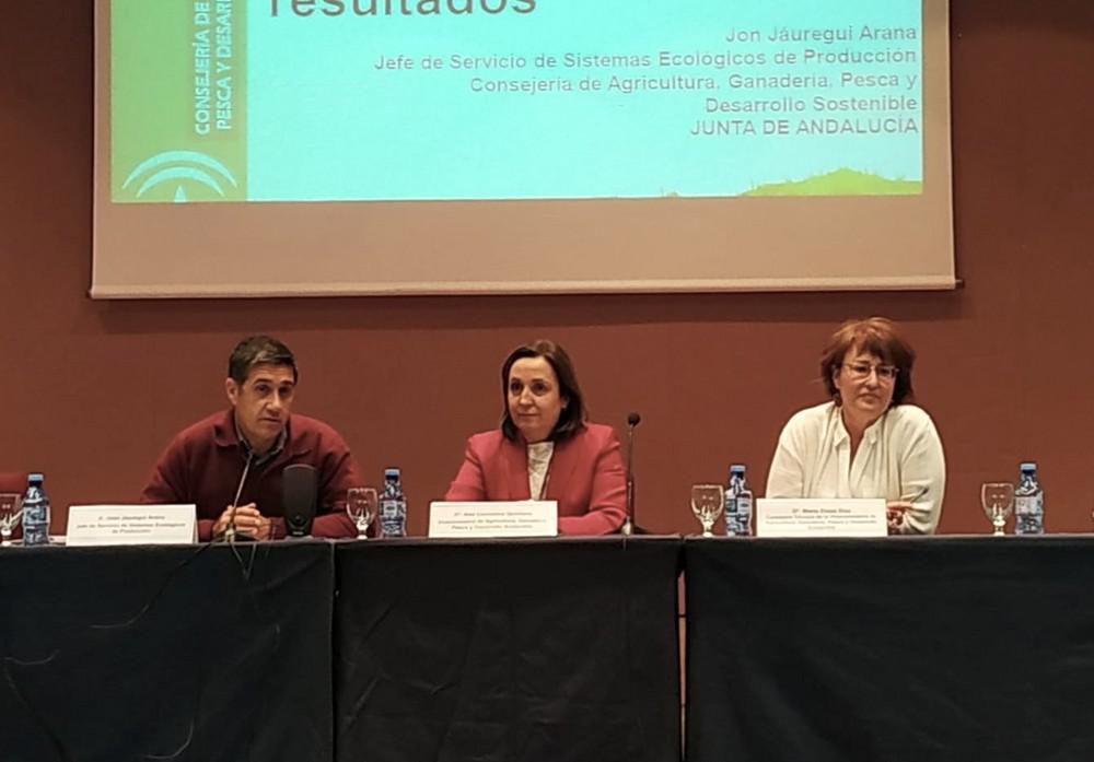 La Consejería de Agricultura muestra su apoyo a las mujeres del medio rural y las emplaza a una permanente interlocución