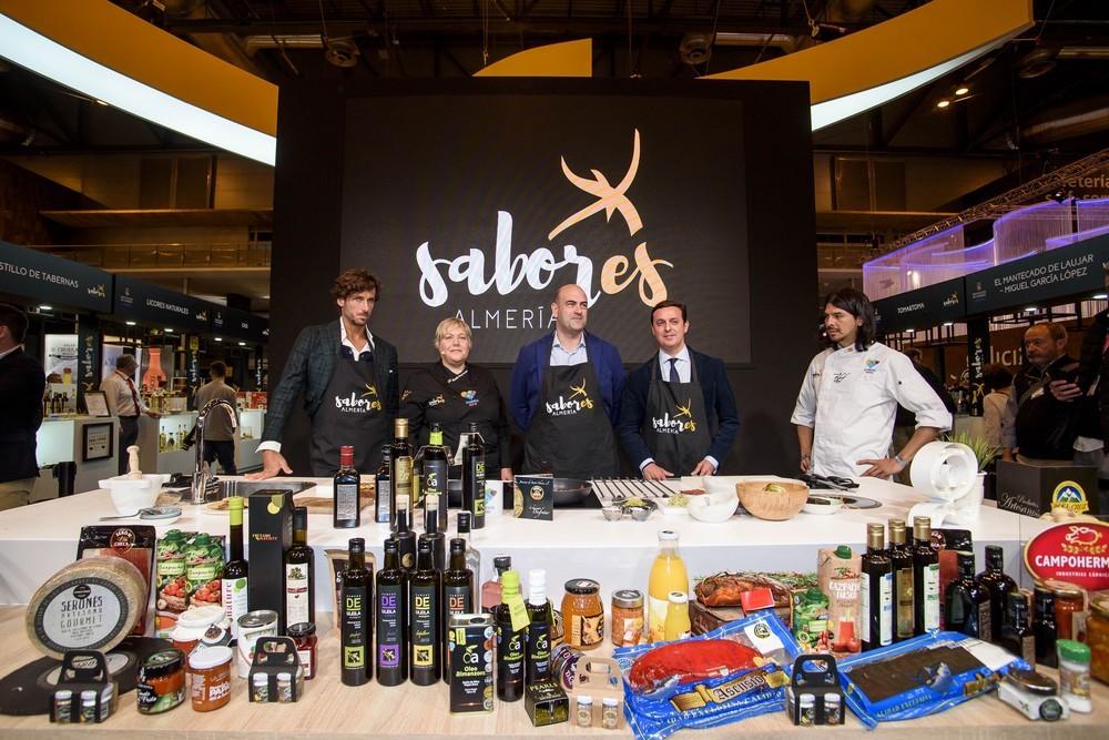 Espectacular puesta en escena de las empresas de ‘Sabores Almería’ en la 33 edición del ‘Gourmets’