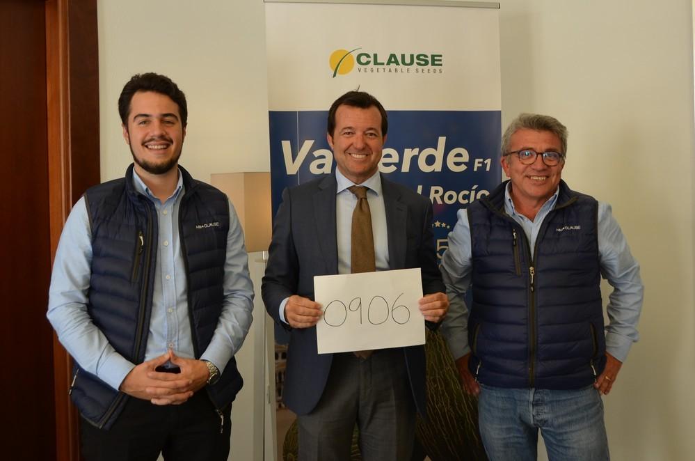 El melón Valverde de HM.CLAUSE lleva al Rocío al agricultor con el número 0906