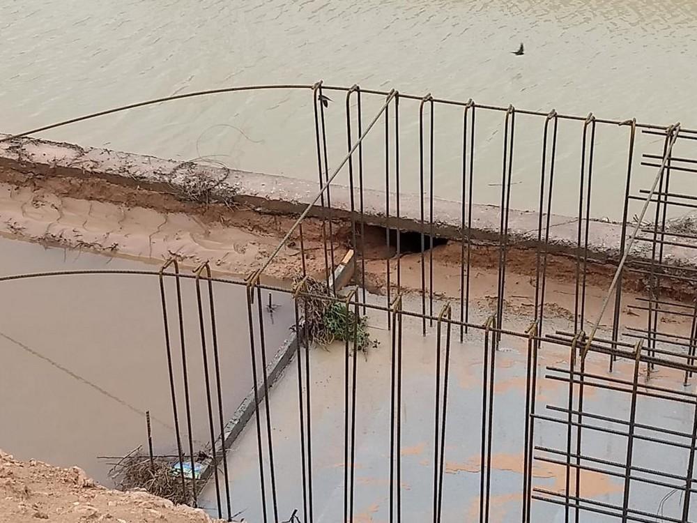 La CHS trabaja en la reparación de seis paños del canal del postrasvase dañados por el temporal