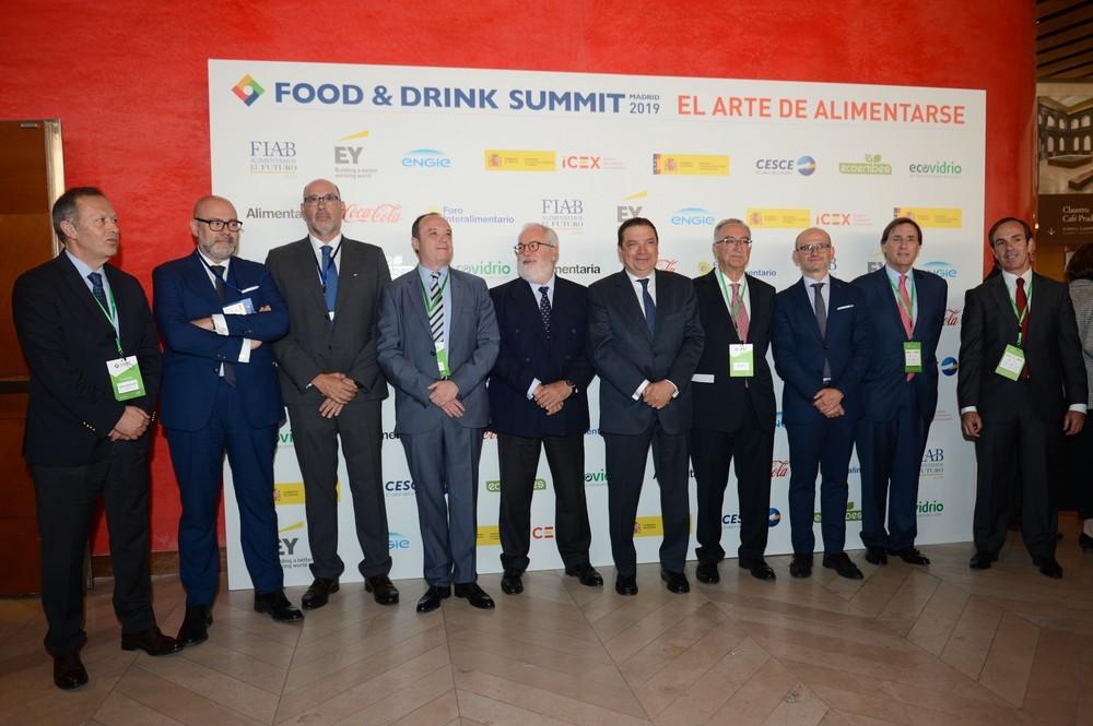 Planas subraya la importancia socioeconómica y medioambiental del sector agroalimentario con un volumen de negocio de 107.000 millones de euros anuales