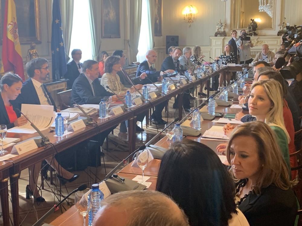 Murcia reclama al Estado más apoyo para que las empresas exportadoras afronten el 'Brexit'