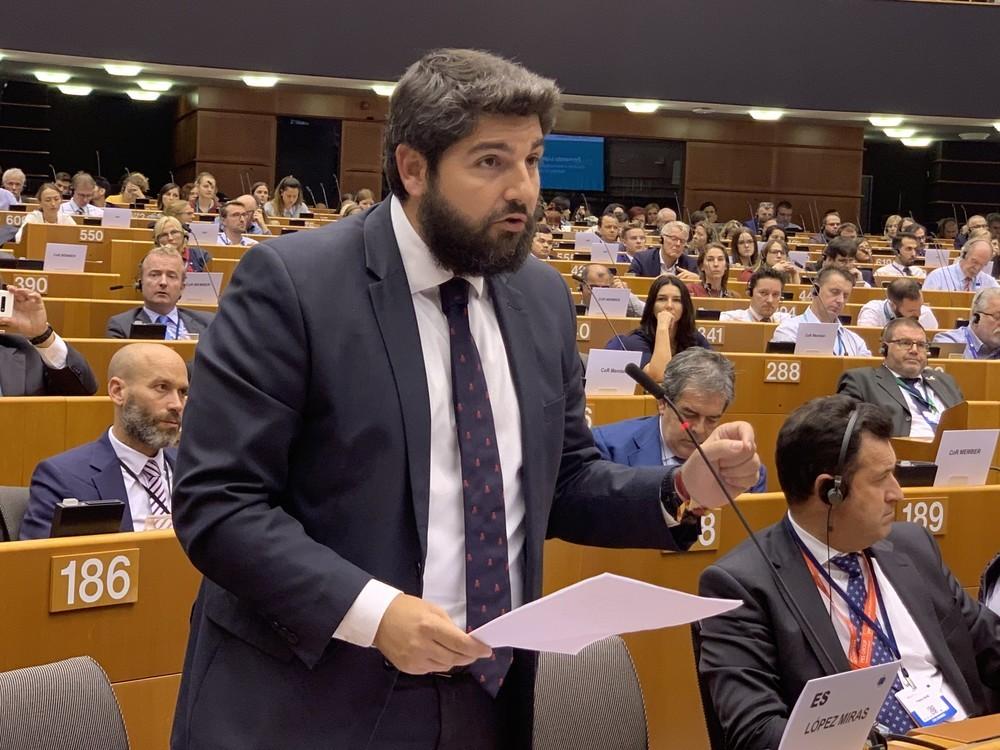 López Miras reclama “una posición firme y clara de la Unión Europea en defensa de la agricultura ante la amenaza de nuevos aranceles”