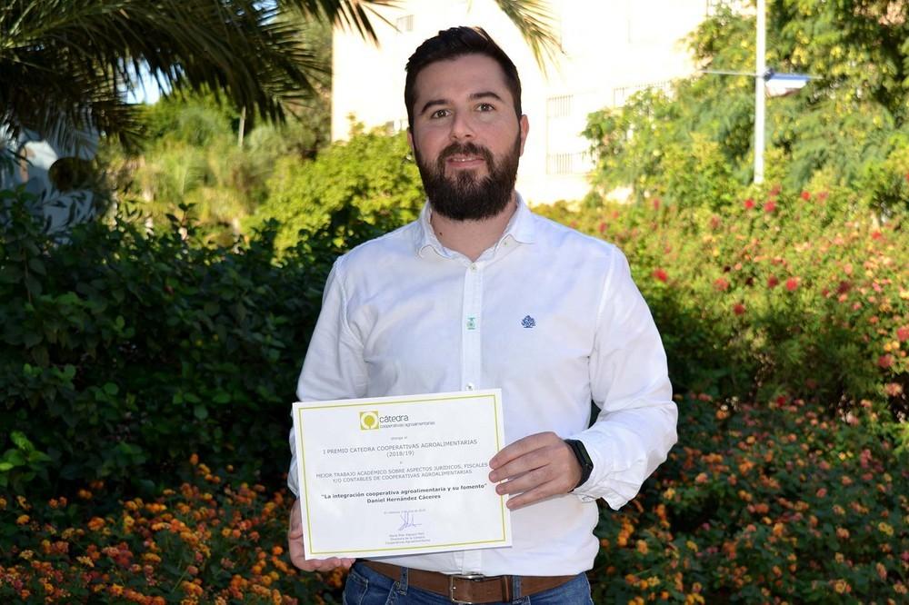 Un estudiante de la UAL gana un premio nacional por su TFG y consigue una beca FPU
