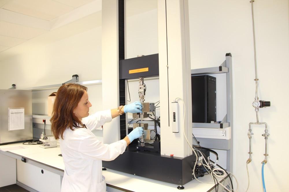 Economía concede 610.000 euros a Tecnova para realizar proyectos de I+D+i