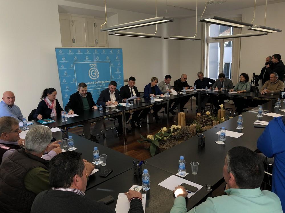 La Comunidad defiende el derecho de los regantes del Campo de Cartagena a seguir recibiendo agua del trasvase Tajo-Segura