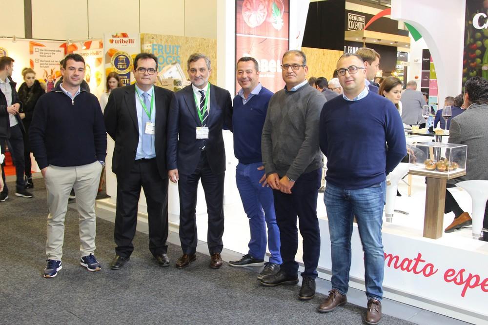 Diputación se despide de Fruit Logistica exhibiendo la fortaleza de la agricultura almeriense