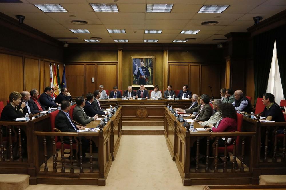 Diputación impulsa un foro de trabajo agrícola con HORTYFRUTA y diez ayuntamientos de la provincia