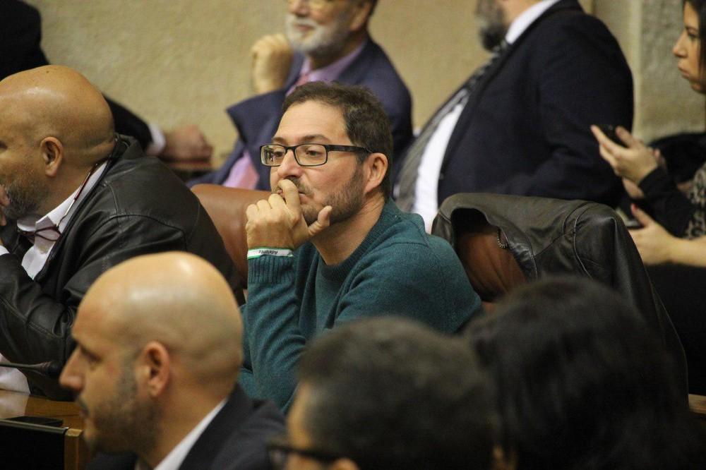 Adelante Andalucía traslada su apoyo a la asociación de envasadoras ‘Guantes de colores’