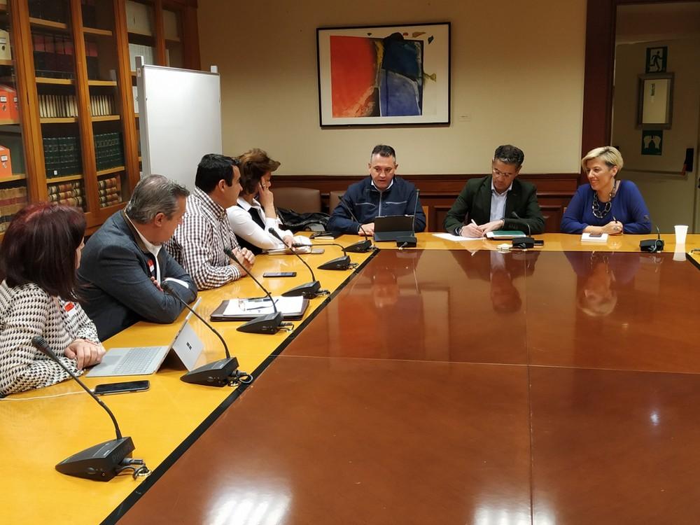 El PSOE recibe en Madrid al sector agrícola almeriense para valorar el efecto que están teniendo las medidas del Gobierno
