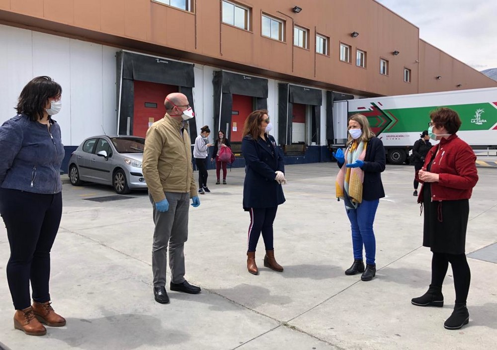 Crespo resalta el funcionamiento con las máximas garantías sanitarias de las industrias agroalimentarias