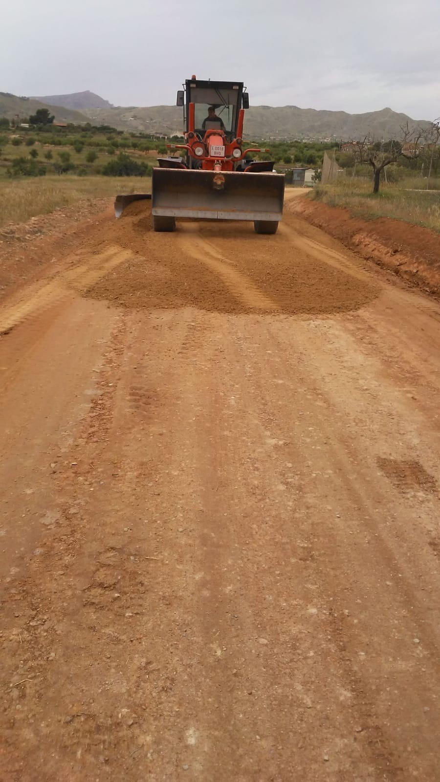 La Comunidad inicia obras para mejorar más de 13 kilómetros de caminos rurales en Los Alcázares y Cartagena