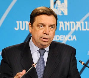 Luis Planas analiza con Cooperativas Agro- alimentarias de España los puntos clave de la futura PAC