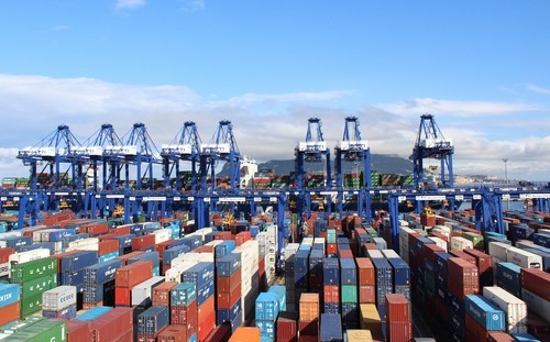 El Gobierno rechaza la decisión de EE.UU. de mantener los aranceles a los productos españoles