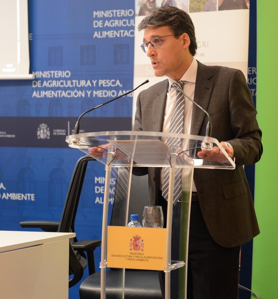  El secretario general de Agricultura y Alimentación señala a los jóvenes como garantes del desarrollo de las zonas rurales