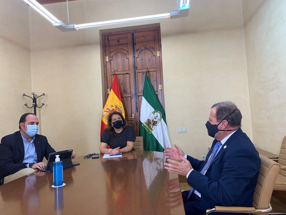 La Cámara de Comercio celebra la activación de las obras de depuración anunciadas por la consejera de Agricultura