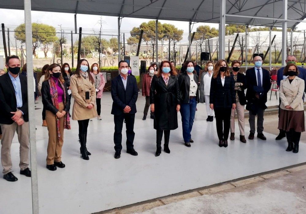  Crespo pone de “ejemplo ante la sociedad” el papel de la mujer en el Ifapa, que “acapara el 55% de las plazas de investigación”