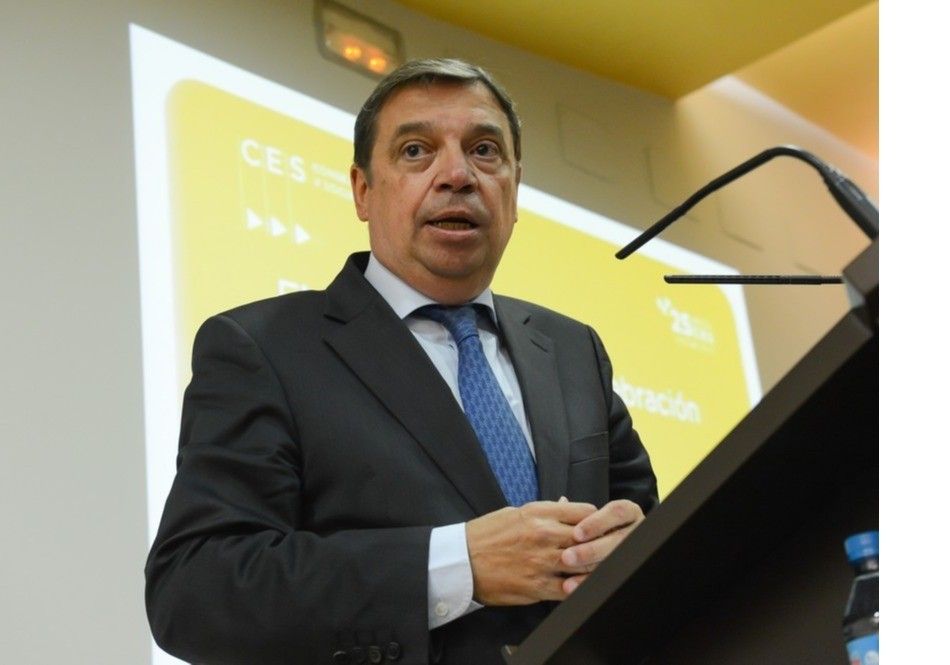  Luis Planas resalta la competitividad del sector hortofrutícola español