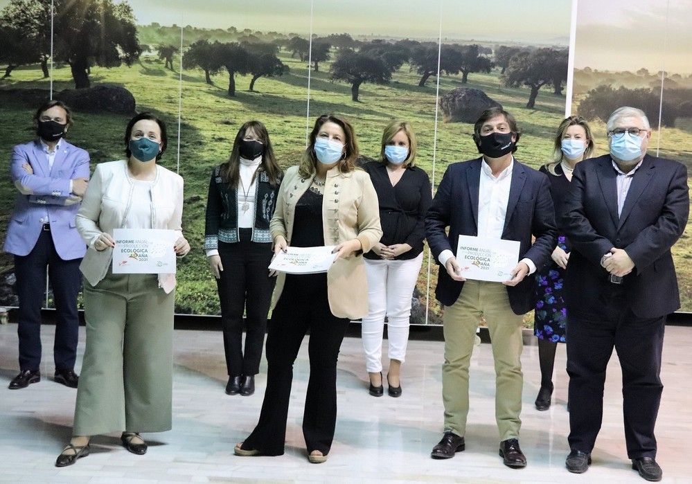 Carmen Crespo presenta a Ecovalia la nueva convocatoria de ayudas a la agricultura ecológica por 16,5 millones de euros
