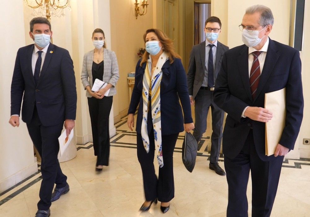 Andalucía y Murcia coinciden en reclamar al Gobierno que retome las negociaciones diplomáticas para poner fin al veto ruso
