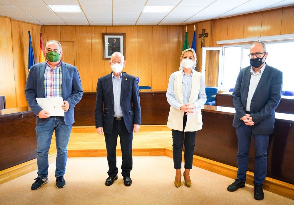 ASAJA verá mejoradas sus oficinas de Cortijos de Marín tras un convenio con Roquetas
