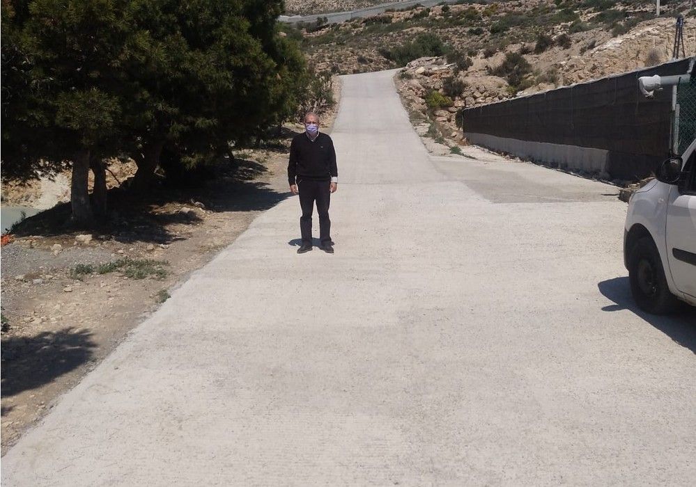 El plan de pavimentación de 11 vías agrícolas de Vícar se encuentra ejecutado ya al 60%