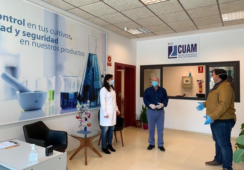 El CUAM trabaja a pleno rendimiento para garantizar la calidad, trazabilidad y seguridad alimentaria de las frutas y hortalizas ejidenses