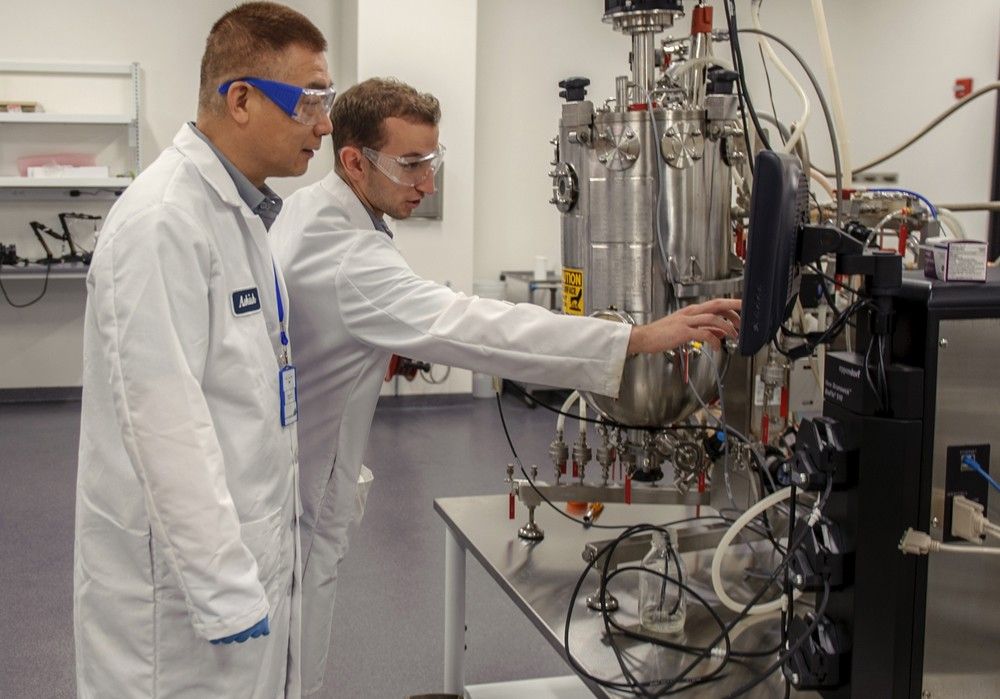 Kenogard y Valent Biosciences celebran el 50 aniversario del insecticida biológico DiPel®