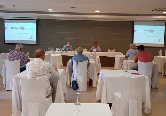 COEXPHAL reúne a una quincena de productores de ornamental en torno a unas jornadas técnicas