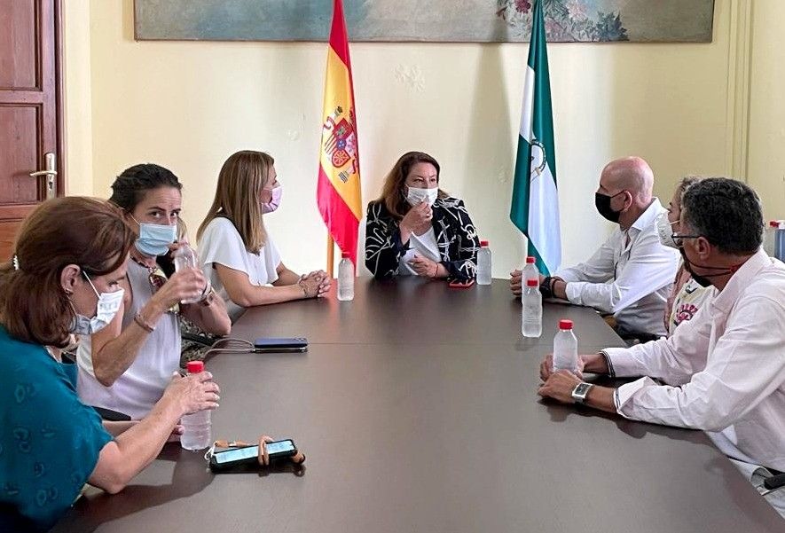 La consejera de Agricultura se reúne con el nuevo presidente de CASI