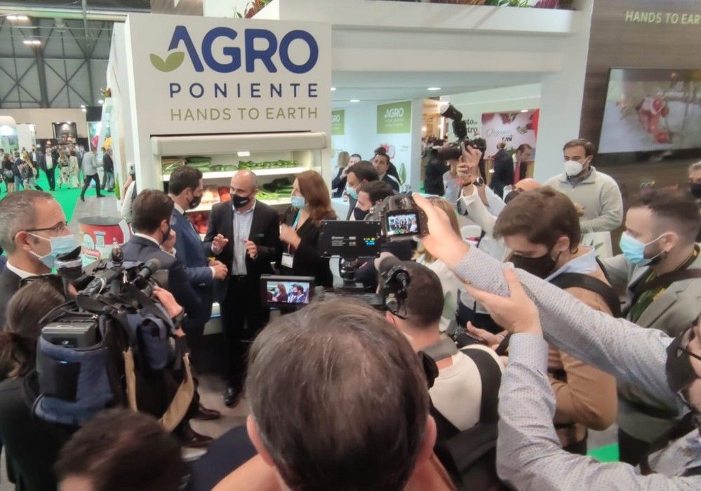 Agroponiente protagoniza dos frenéticas primeras jornadas de Fruit Attraction, con stand repleto prácticamente desde el inicio hasta el final del día