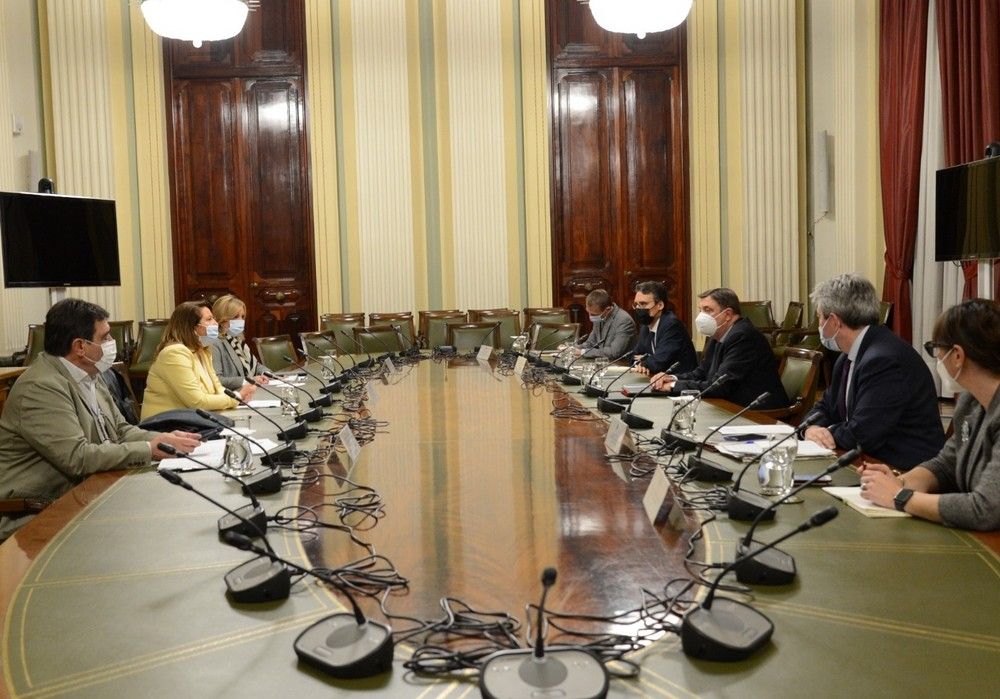 La consejera de Agricultura traslada al ministro alternativas para que los ecoesquemas reflejen la diversidad productiva de Andalucía