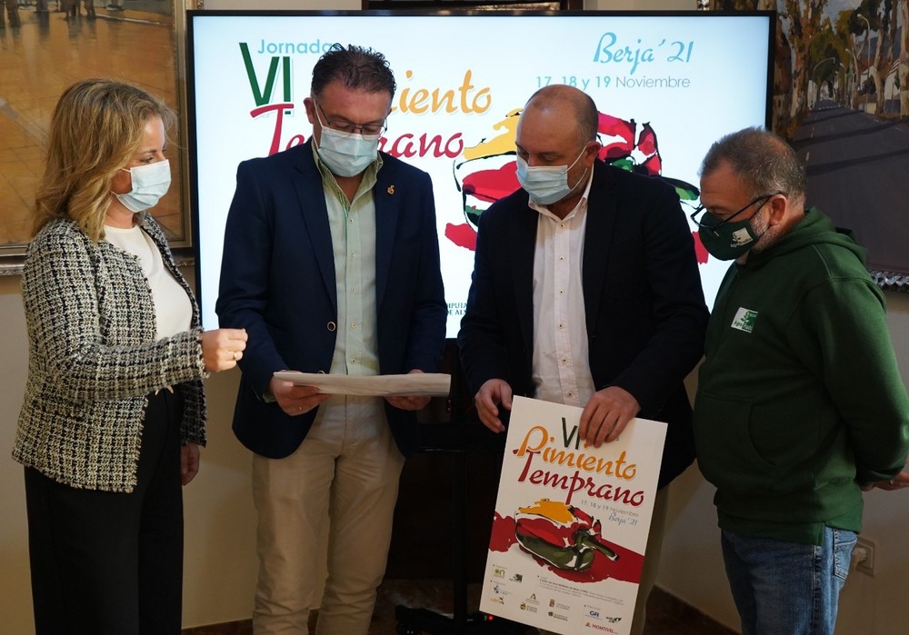 La Diputación y el Ayuntamiento de Berja reúnen al sector agrícola en las VI Jornadas del Pimiento Temprano