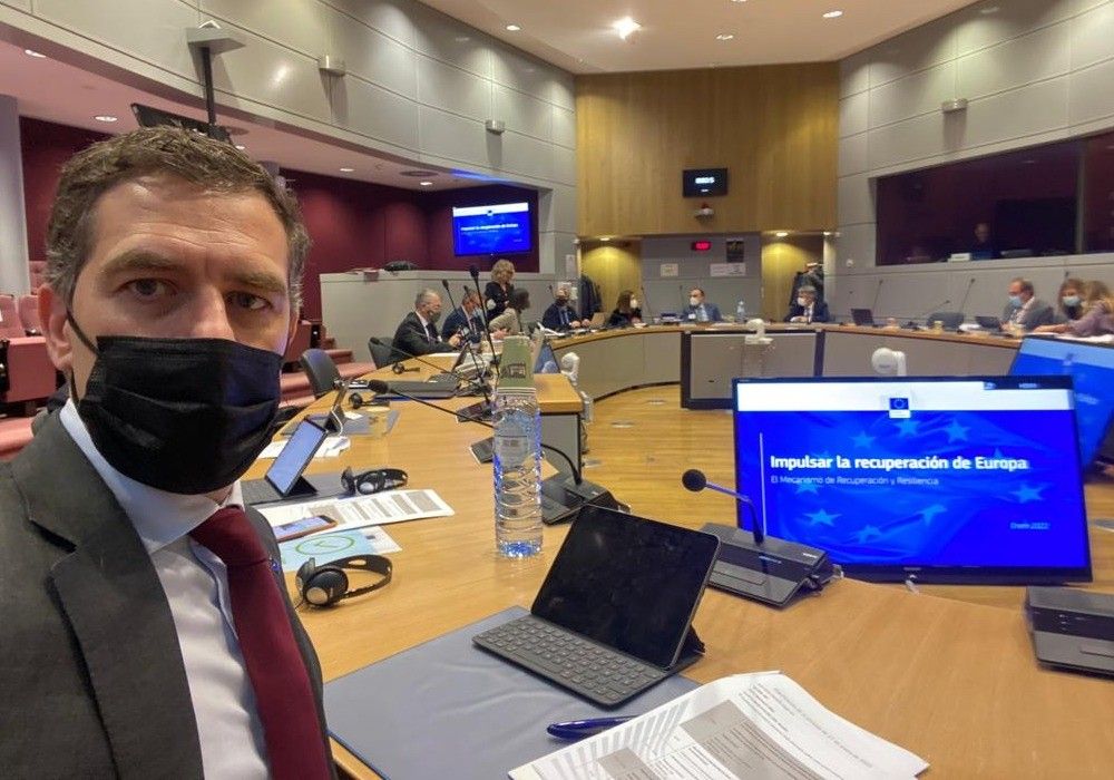 Castellón (PP) defiende la agricultura almeriense en Bruselas y pide que los Fondos Europeos lleguen a la provincia