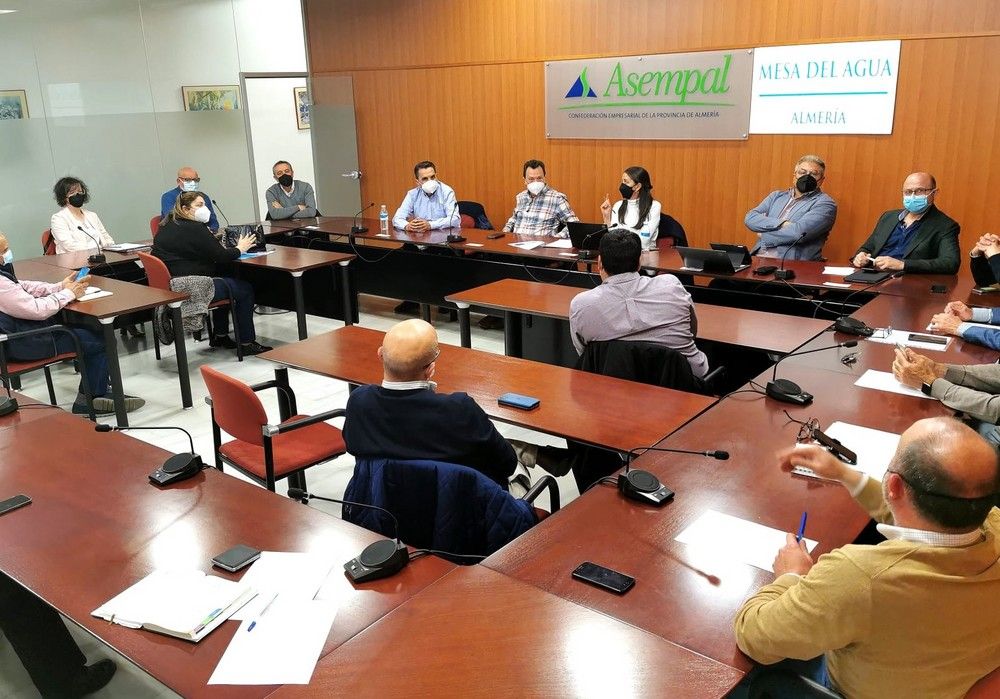 La Junta aborda junto a la Mesa del Agua la situación de sequía en la provincia de Almería