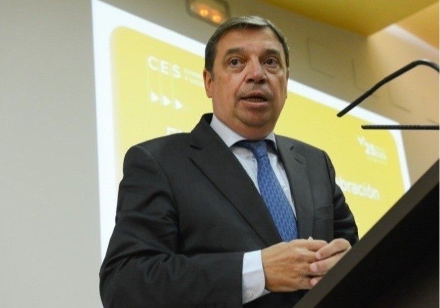 El ministro Planas se reúne con las organizaciones y cooperativas agrarias