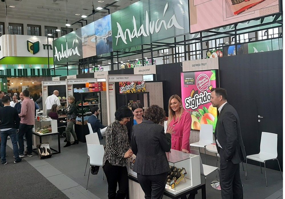 Extenda congrega en el stand de Andalucía en la Feria Fruit Logística de Berlín a medio centenar de empresas andaluzas