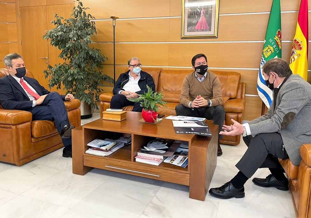 El alcalde de El Ejido y el director de IMDEA se reúnen para detectar sinergias de cara a la aplicación de Nanociencia al sector agro