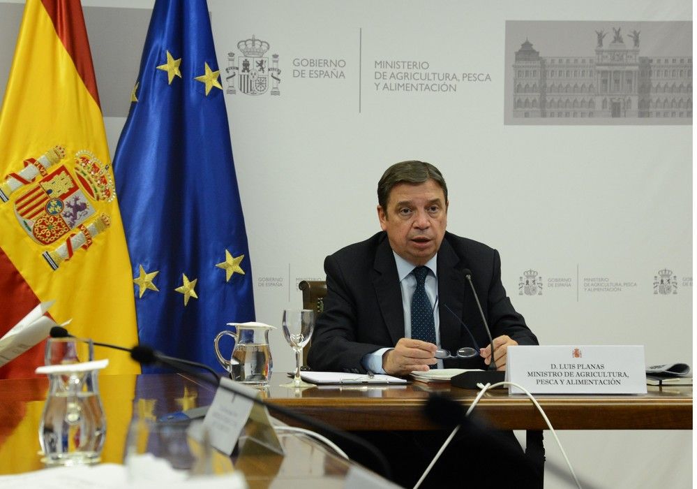 El ministro Planas valora la colaboración público-privada en el desarrollo del sector agrario y pesquero español