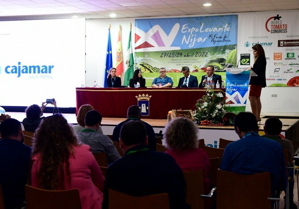 El sector acoge con gran entusiasmo el conocimiento científico-técnico emanado del World Tomato Congress