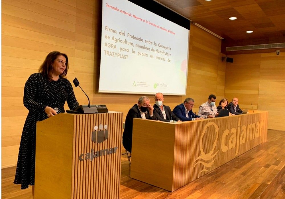  La consejera de Agricultura destaca los “pasos de gigante” en sostenibilidad que está dando el sector agrario andaluz