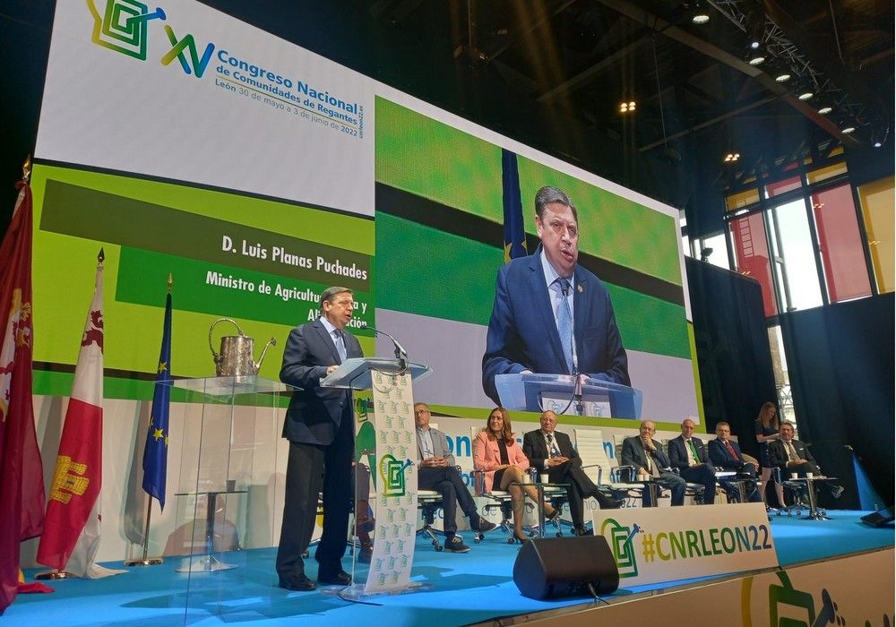 Planas dice que la modernización de regadíos es una prioridad, con inversiones de 2.137 millones de euros hasta 2027