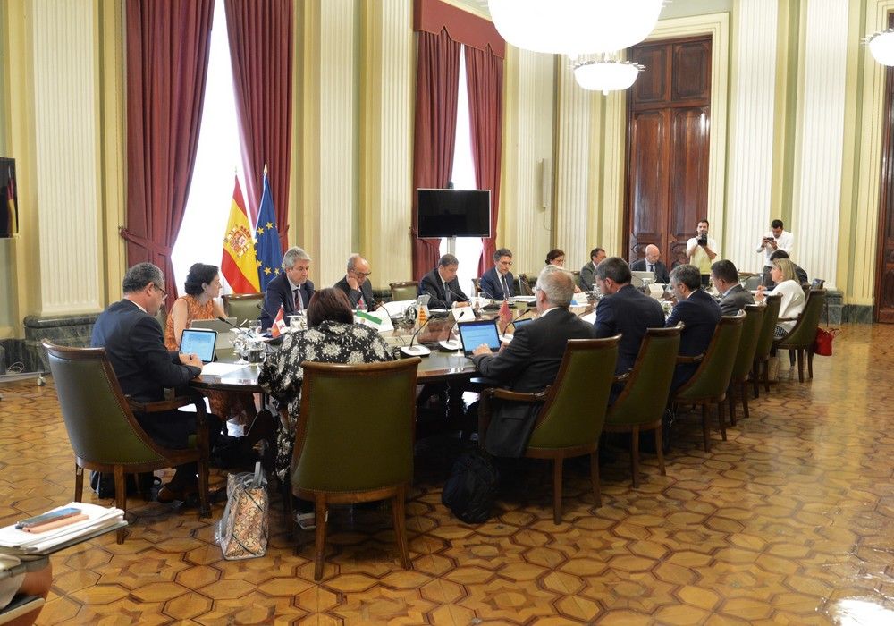Planas informa a las comunidades autónomas sobre el estado de tramitación del plan estratégico de la PAC y la propuesta relativa al uso sostenible de fitosanitarios