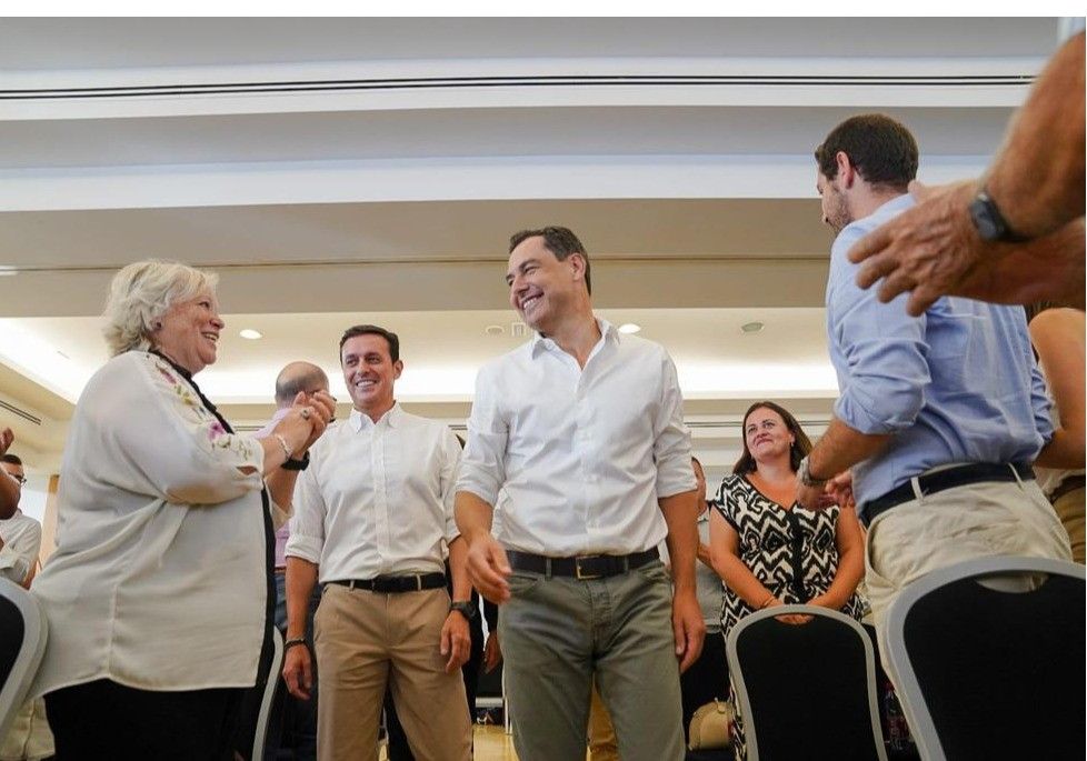 Moreno insta a Sánchez a copiar también las medidas contra la sequía que el PP tiene en marcha en Andalucía