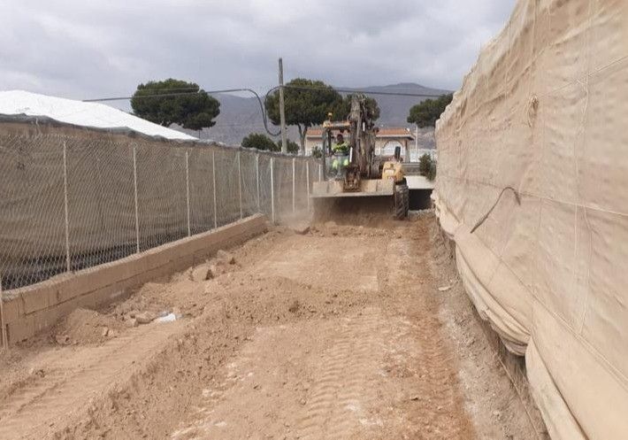 El Ayuntamiento de El Ejido intensifica las labores de mantenimiento en caminos rurales para su puesta a punto de cara a la nueva campaña agrícola
