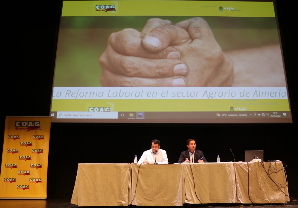 COAG Almería celebra en El Ejido una jornada sobre la reforma laboral