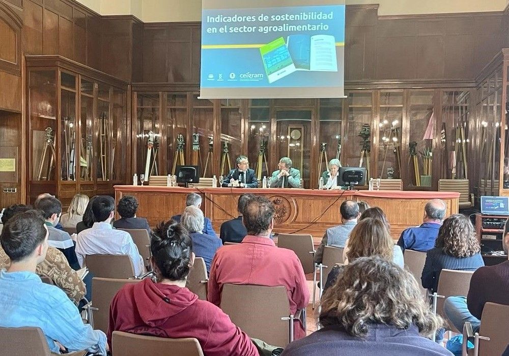Nuevo libro de Cajamar sobre los principales indicadores de sostenibilidad del sector agroalimentario español
