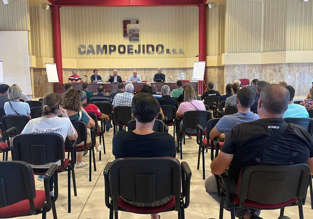 Agricultores ejidenses se informan sobre las ayudas a la modernización y transformación integral de invernaderos
